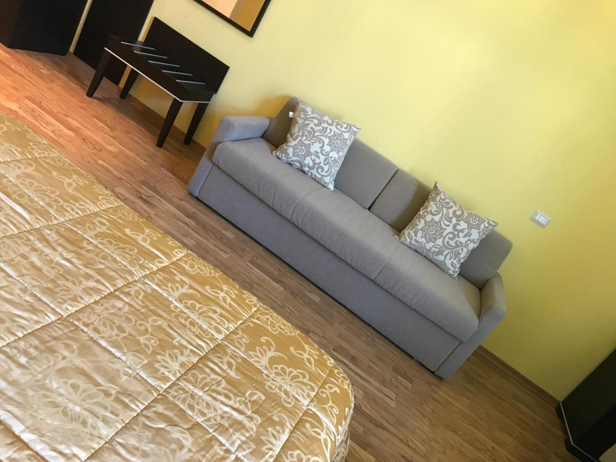 Hotel Villa Cinzia Villanova Mondovì エクステリア 写真