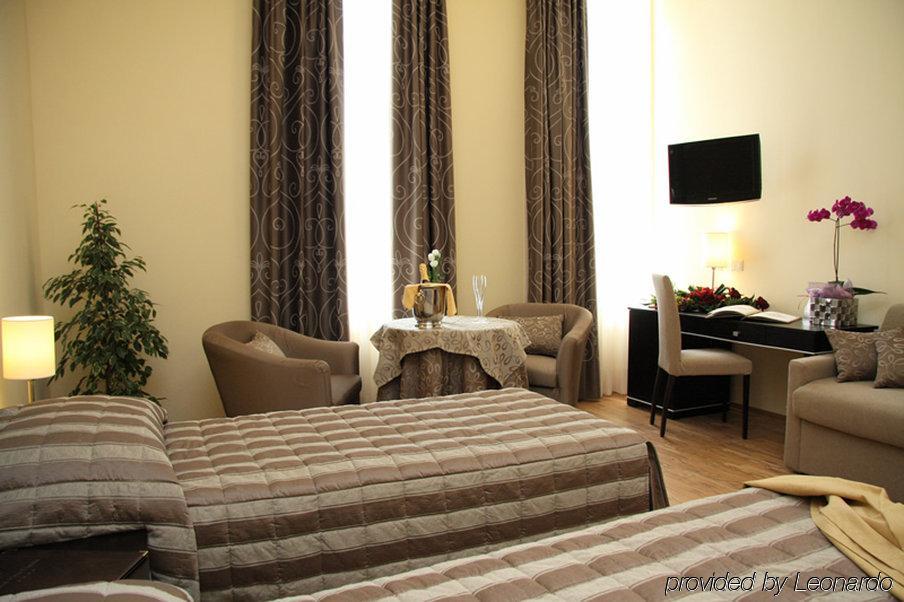Hotel Villa Cinzia Villanova Mondovì エクステリア 写真