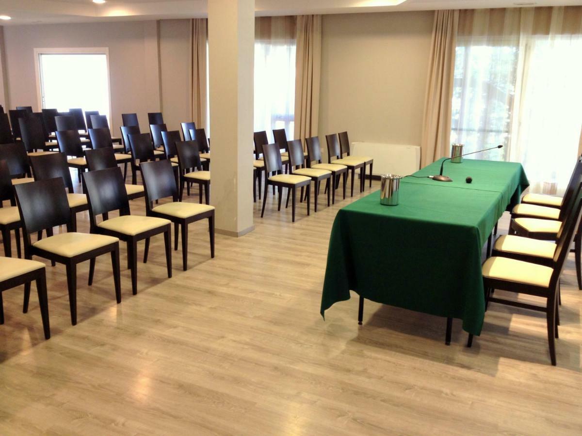 Hotel Villa Cinzia Villanova Mondovì エクステリア 写真